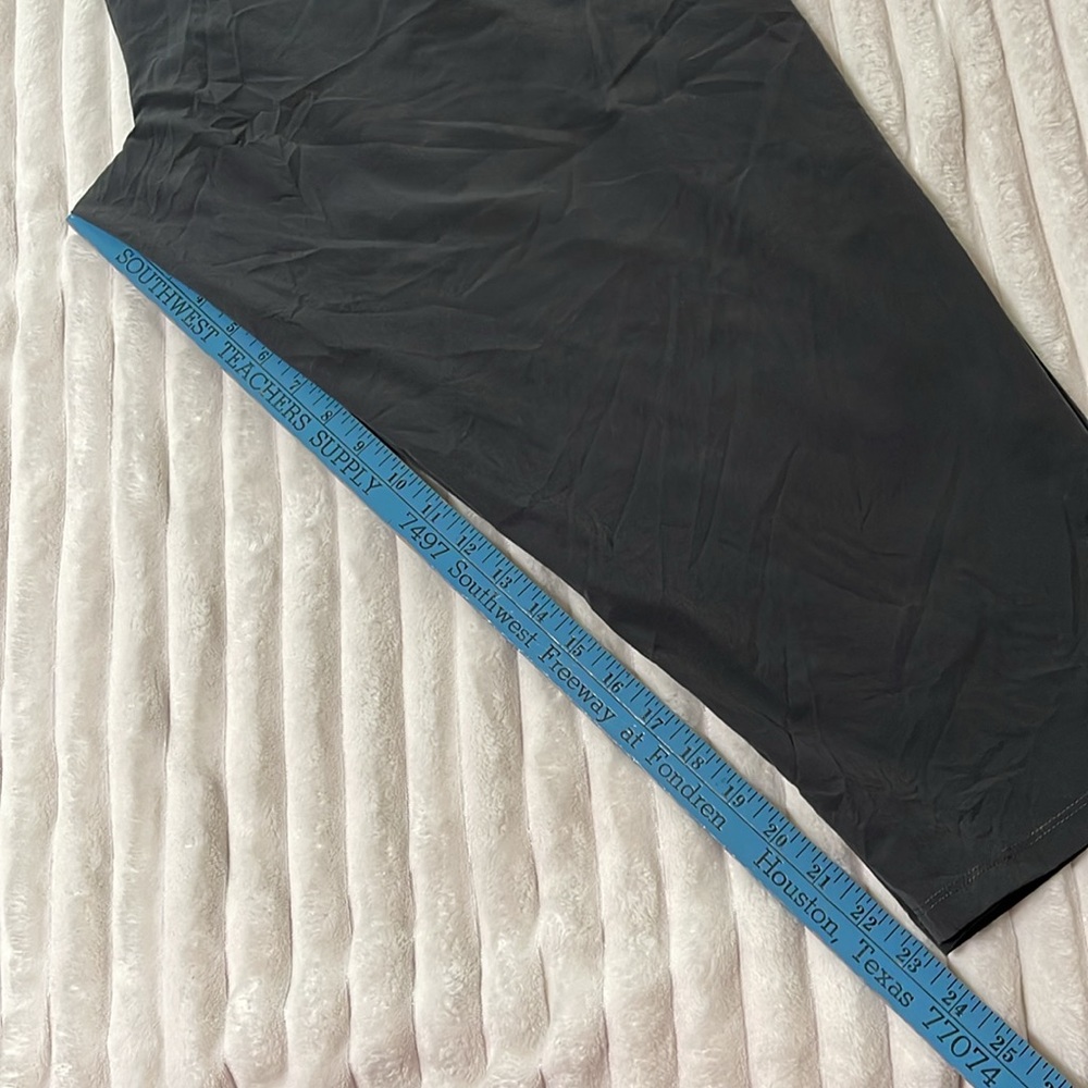 Nike Bliss Victory Standard Fit Mid Rise 7/8 Length Pant NWT | Size 1X - Picture 9 of 10